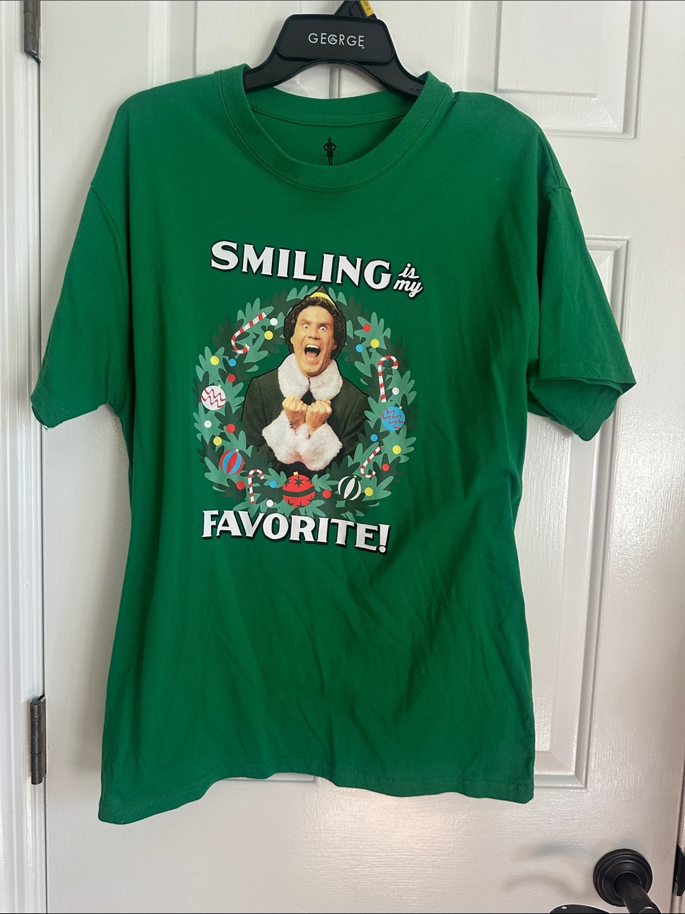 Green adults' Holiday Graphic Tee - Smiling Is My Favorite